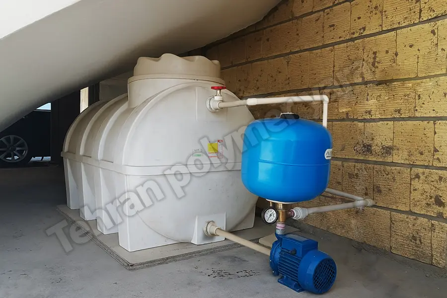 مخزن آب در کنار پمپ باعث کاهش هزینه آب در ساختمان می‌شود.